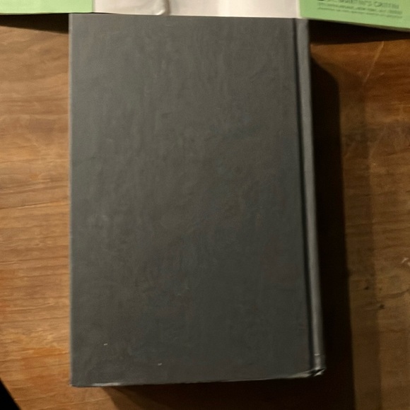 Book: Fangirl by Rainbow Rowell Hardcover - fair used condition - Picture 10 of 10